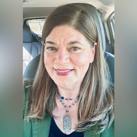 🔹HOST PICK🔹Rosary chain necklace and bracelet set - Picture 5 of 15